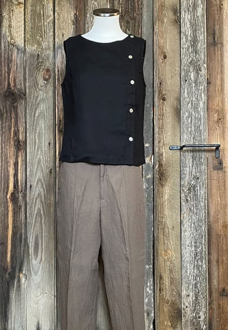 Nygardsanna - Button Top - 260120