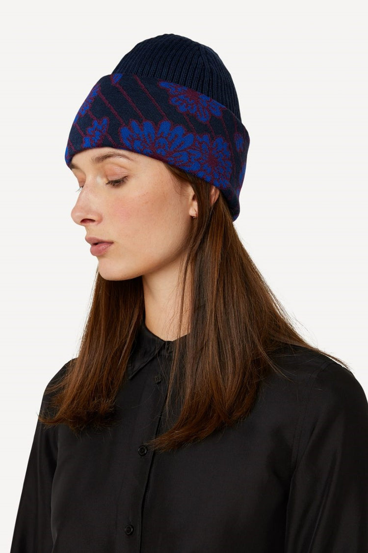 Oleana-Hat-542